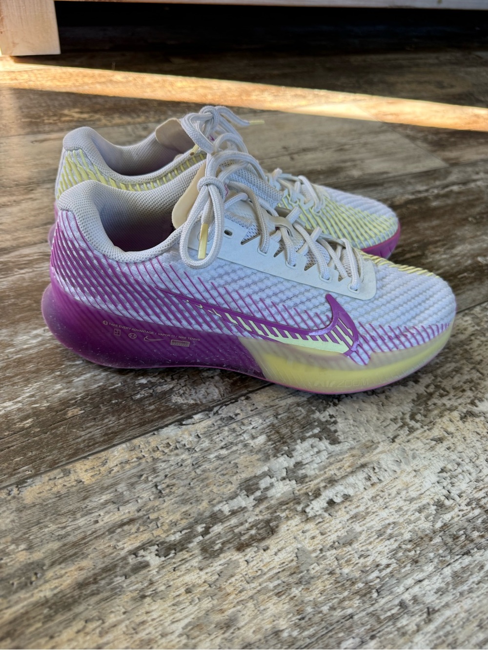 NikeCourt Air Zoom Vapor 11 HC 'White Fuchsia Dream' tennis shoe - 8.5
